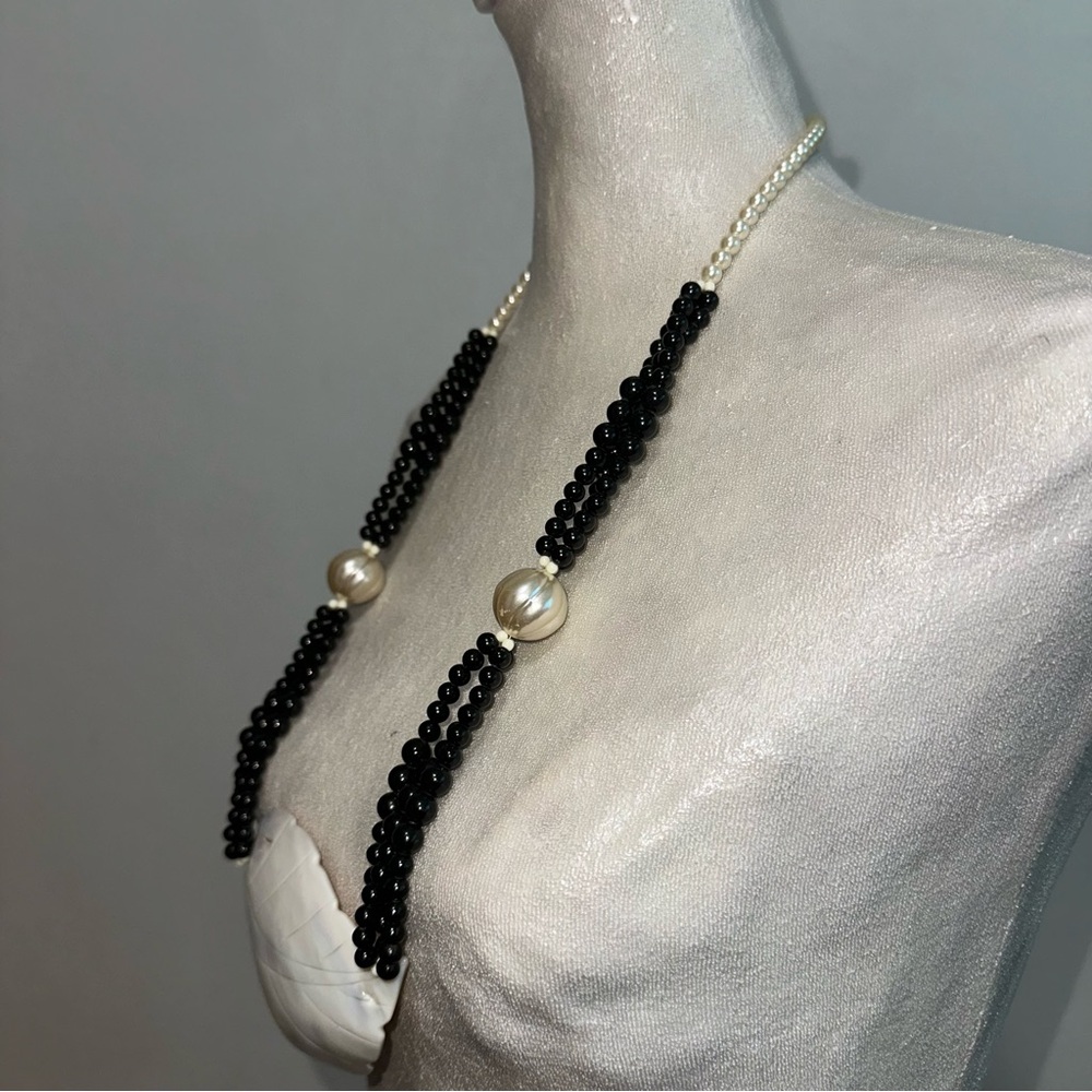 Vtg Beaded Mother of Pearl Necklace - Picture 4 of 5
